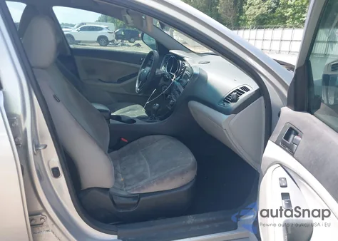 2013 Kia Optima Lx z USA, uszkodzony, nr VIN 5XXGM4A75DG204786